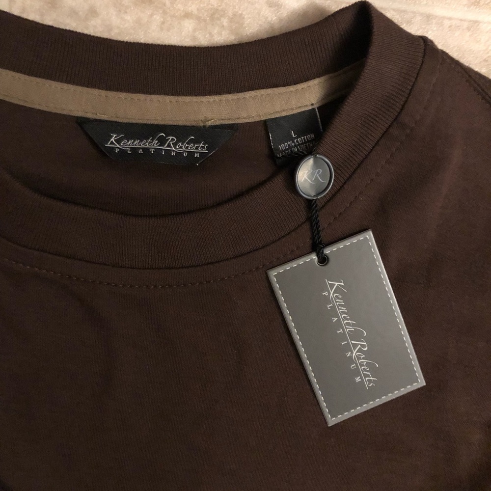 NWT Kenneth Roberts Shirt